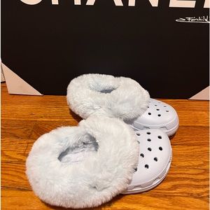 NWT, crocs nice warm